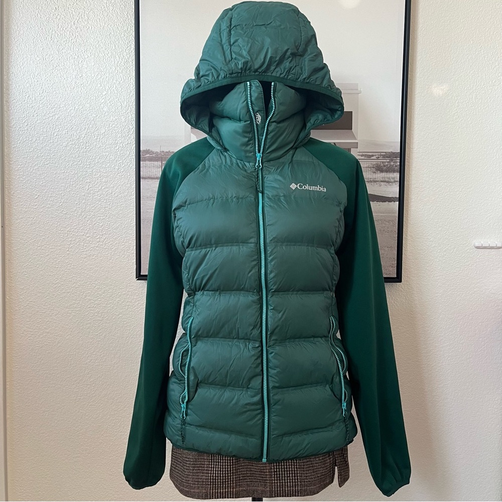 Columbia 700 Fill Power Down Forest Green Puffer Jacket